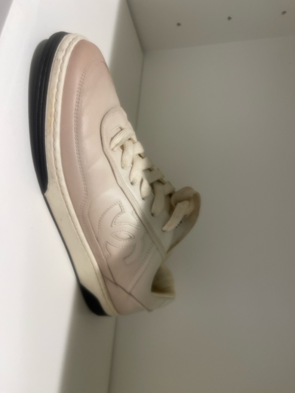 CHANEL Cream and Blush Leather Logo Low-Top Sneakers